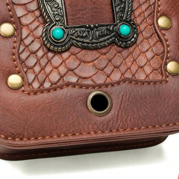 New Crossbody Bag - Picture 7 of 8